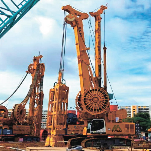 Гидравлический грейфер для строительства стены в грунте